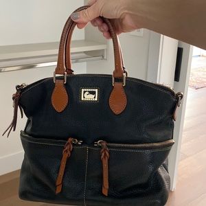 Dooney & Bourke classic leather bag